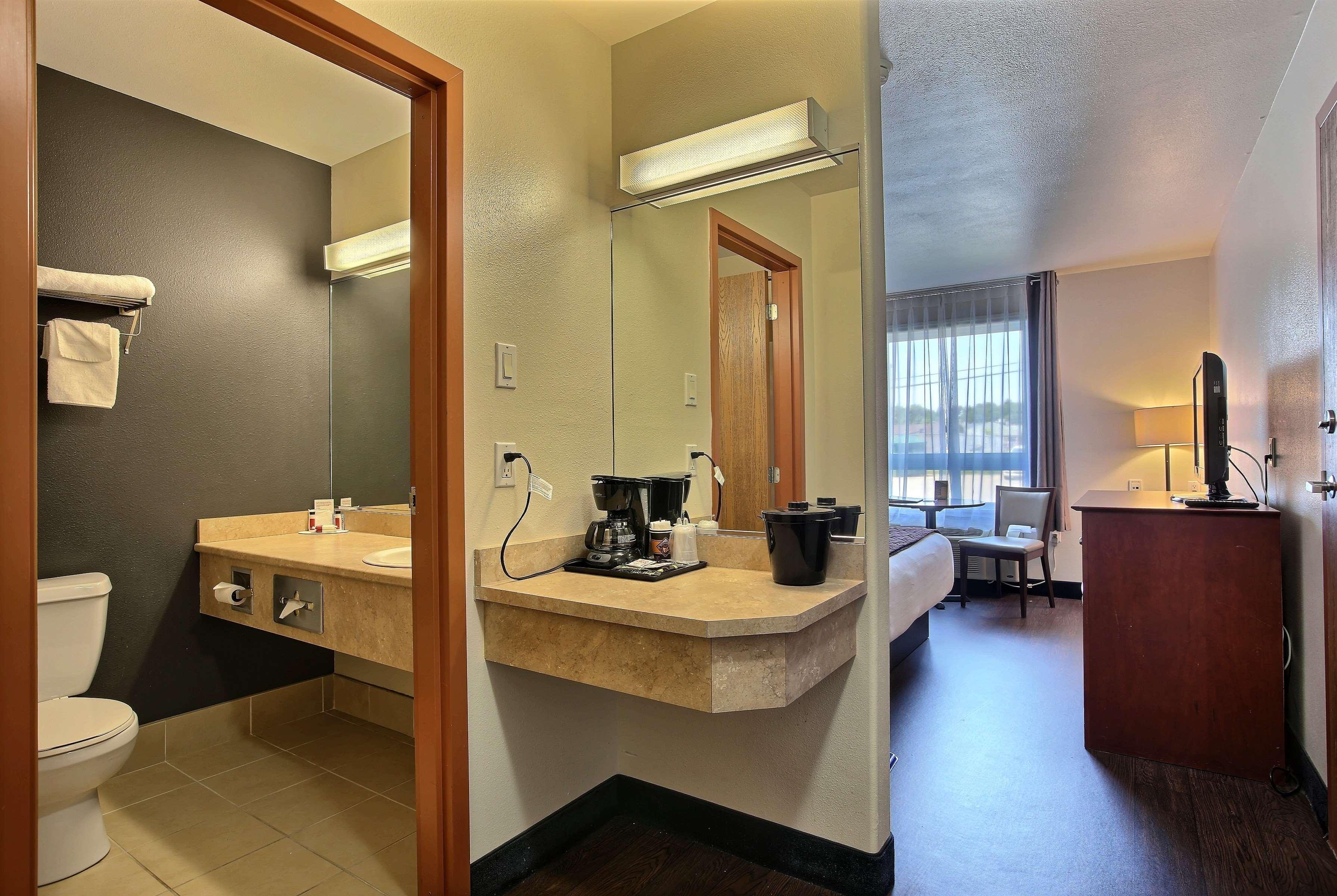 Hotel Super 8 By Wyndham Trois-Rivières