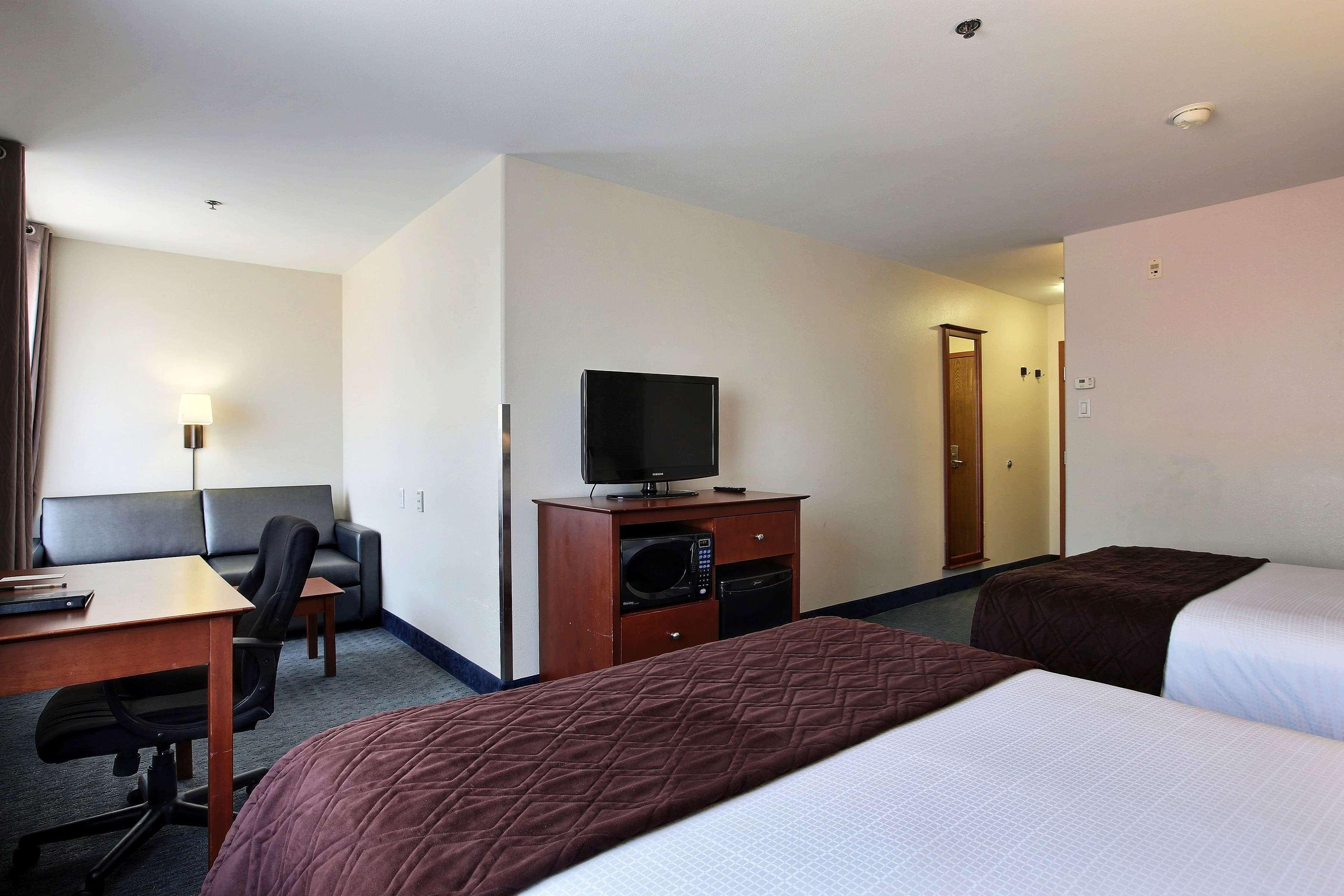 Hotel Super 8 By Wyndham 3*