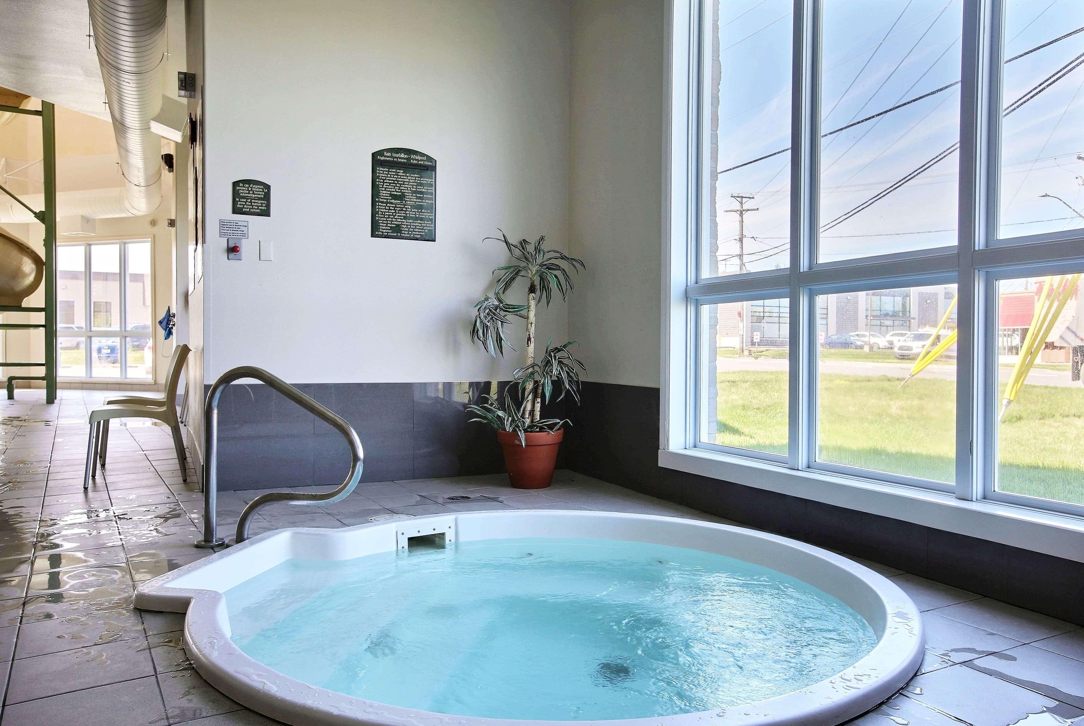 Super 8 By Wyndham Hotel Trois-Rivières