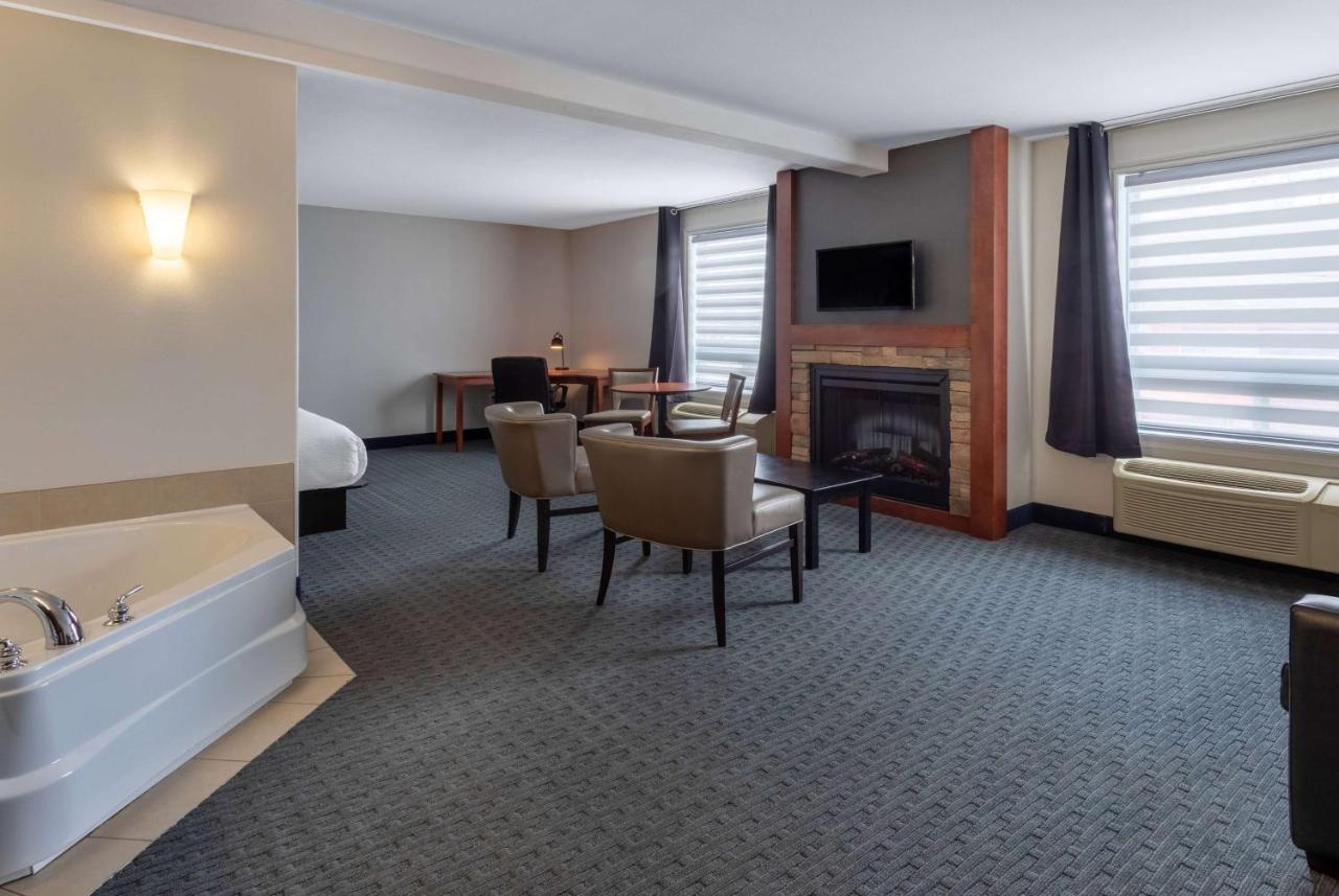 Hotel Super 8 By Wyndham Trois-Rivieres