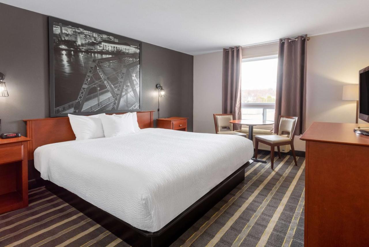 Super 8 By Wyndham Hotel Trois-Rivières